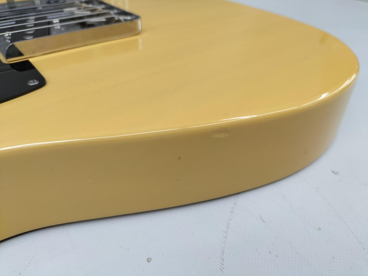 FENDER Traditional II 50s Telecaster-type Electric Guitar-01