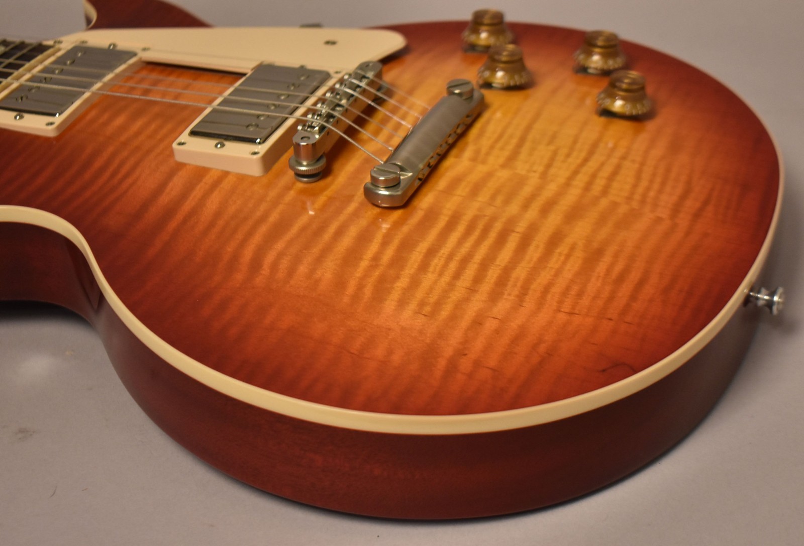 2019 Gibson USA Les Paul Standard 50s AAA Top Heritage Cherry Sunburst w/OHSC