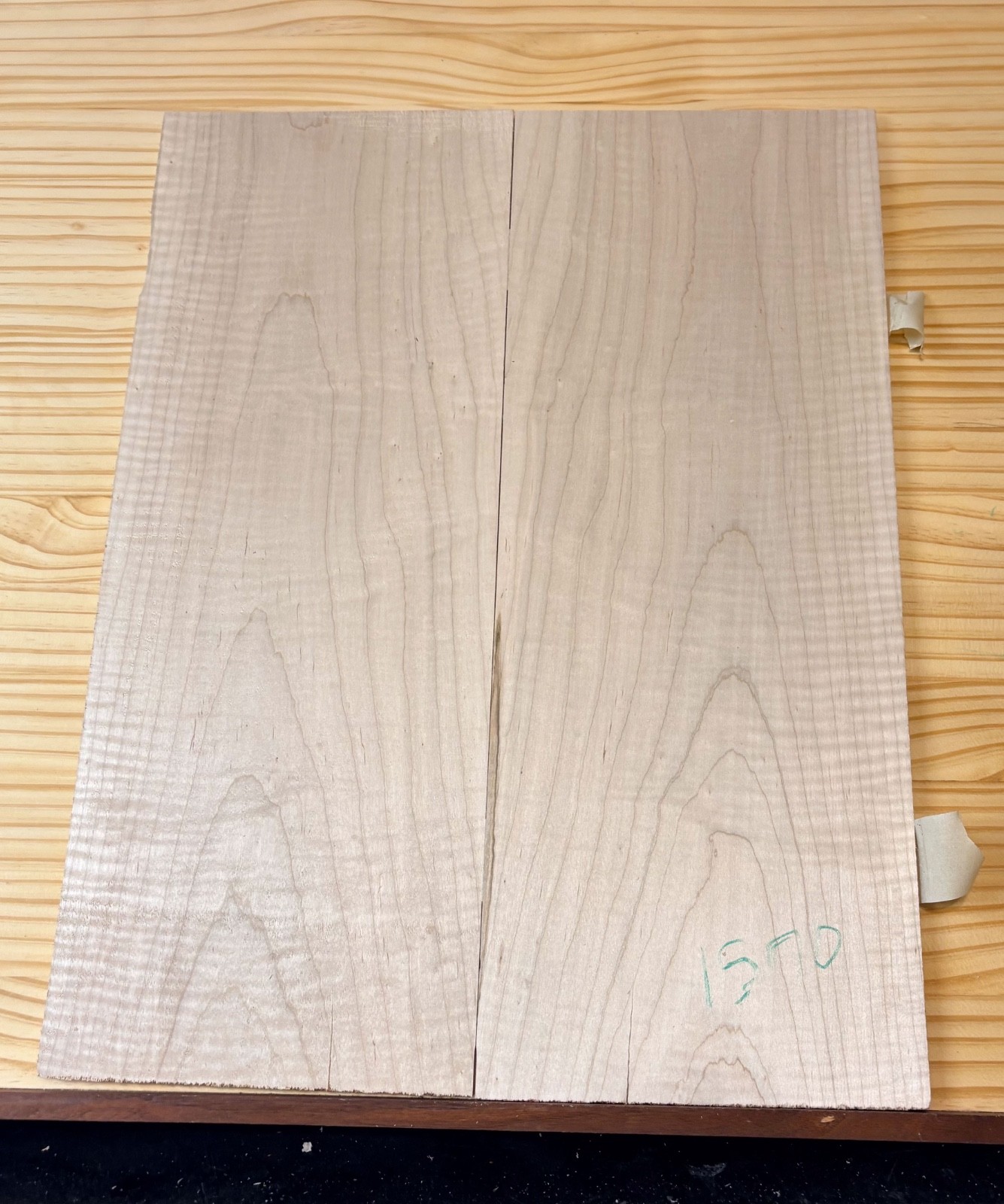 GUITAR TOP LUTHIER WOOD /CURLY MAPLE 19.5X15X.31 #1570