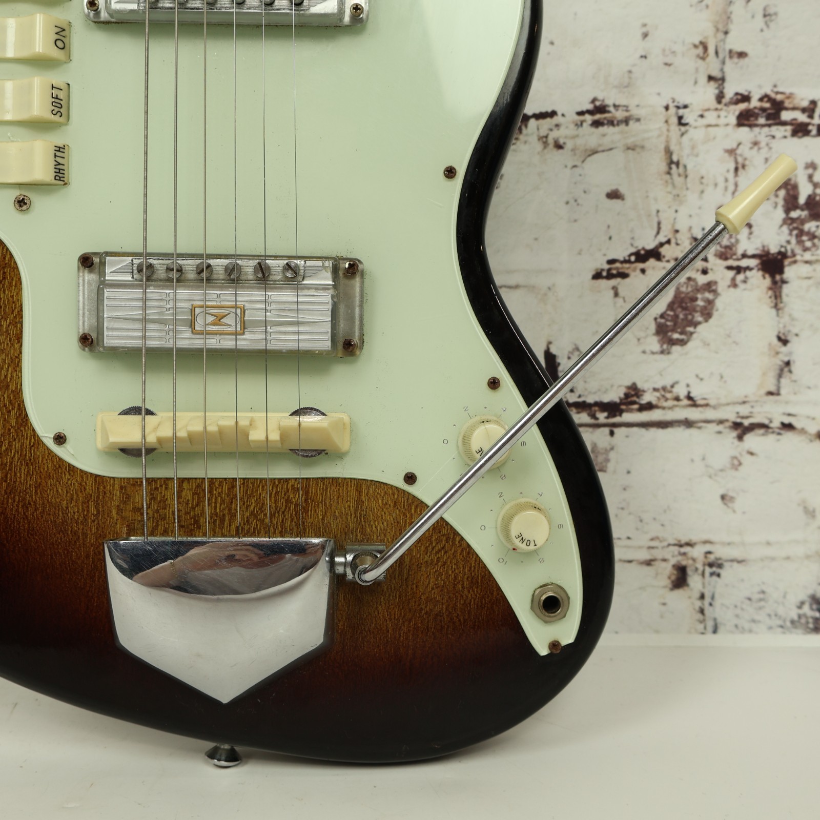 Vintage 1960s Zen-On (Zenon) Offset Sunburst Electric Guitar (MIJ)