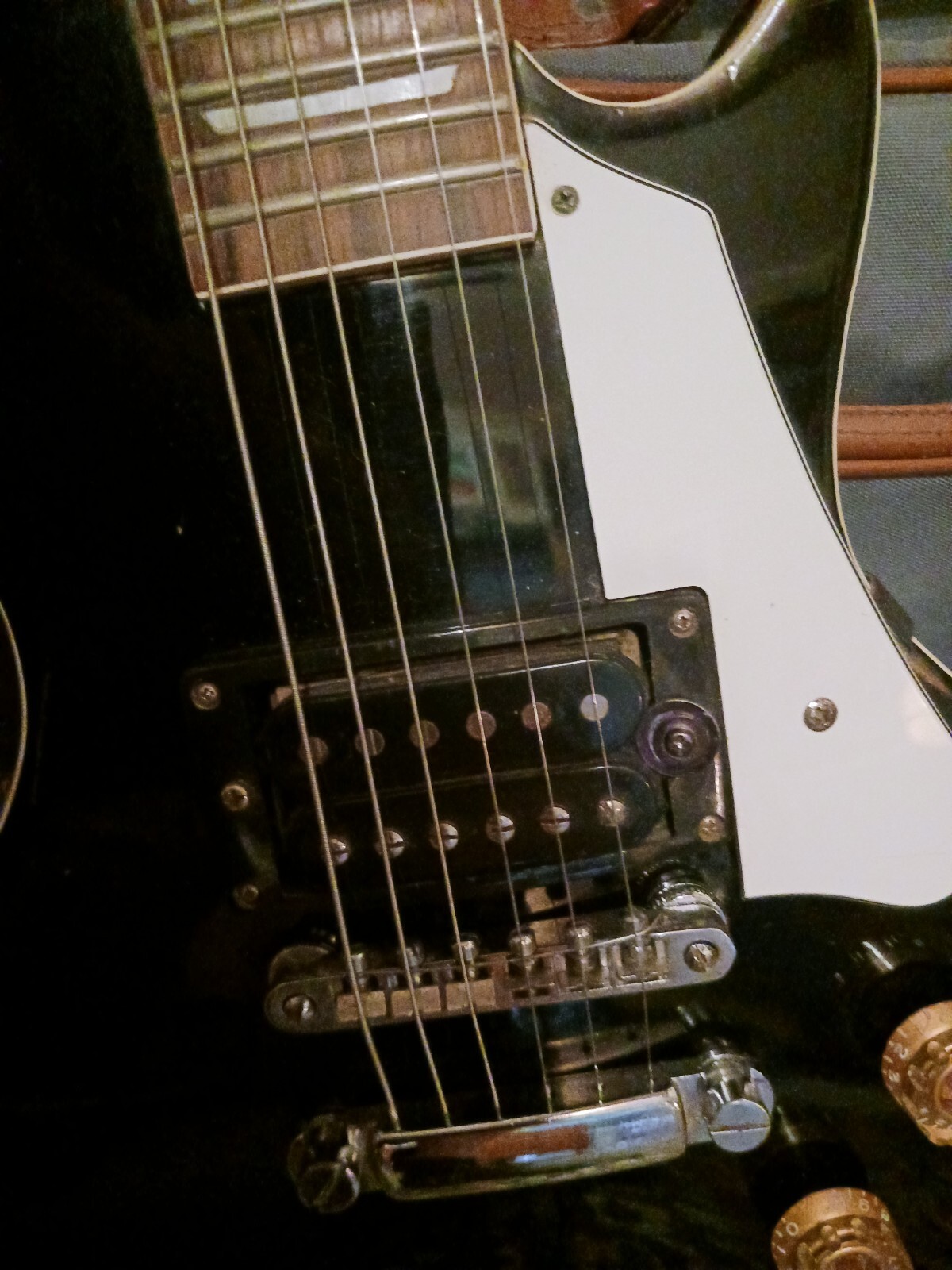 ~VINTAGE 1970’s Mini Les Paul BLACK BEAUTY Guitar~