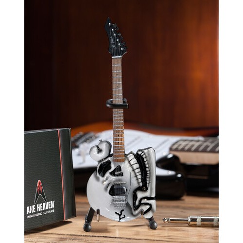 Axe Heaven Signature Skull Mini Guitar Replcia BC-583