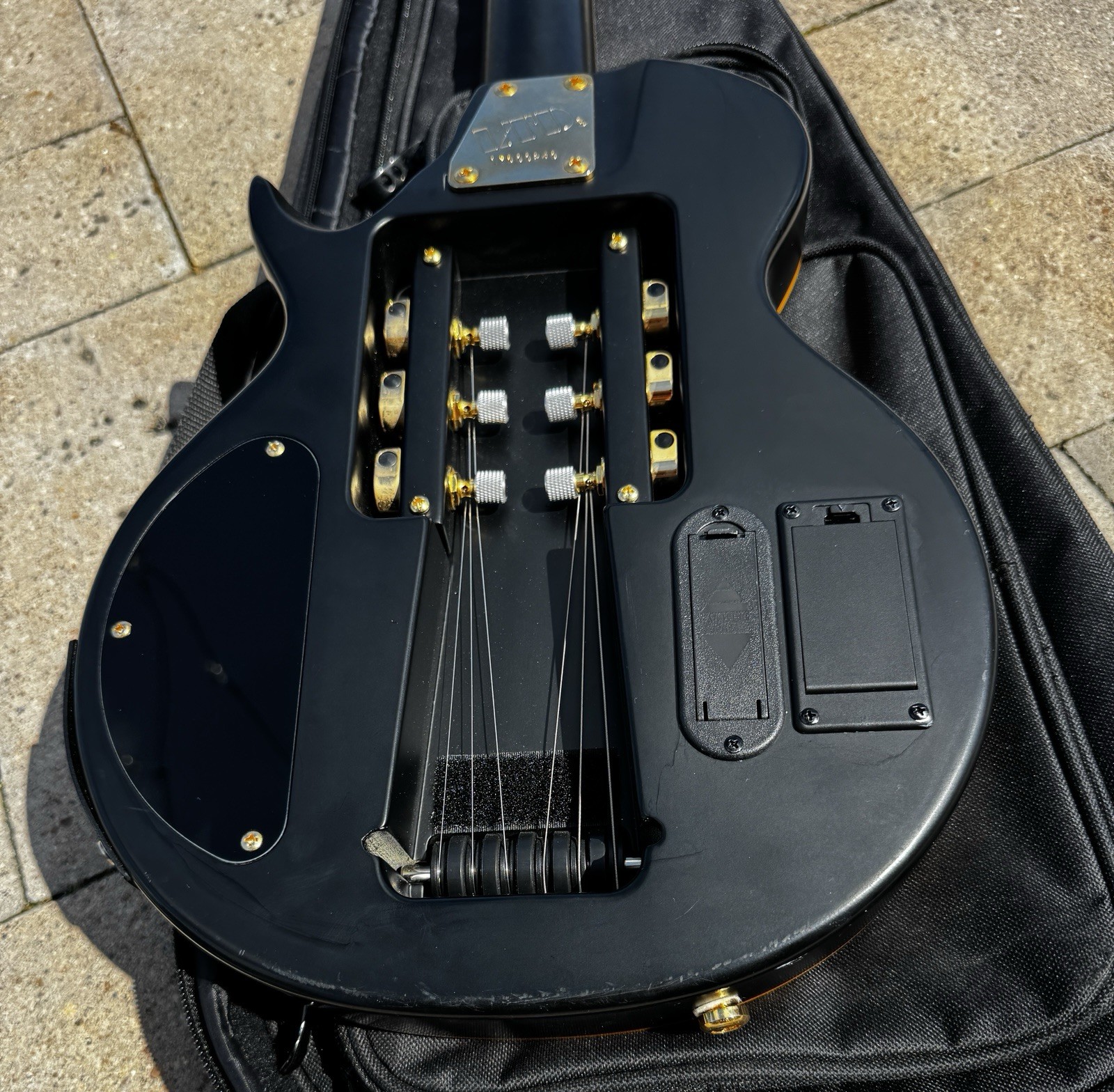 Traveler Guitar LTD EC-1 Headless Travel Electric Guitar Vintage Black w/Gig Bag