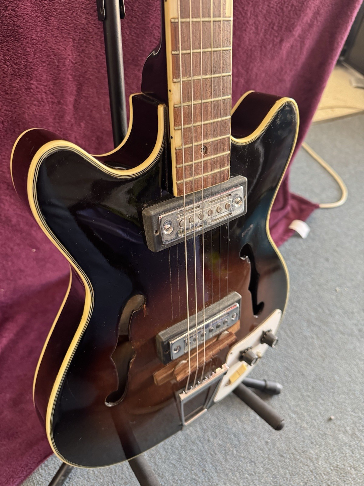 Electric Guitar TEISCO Del Rey EP-7 Model Semi Hollow Tobacco Burst Rare Color !