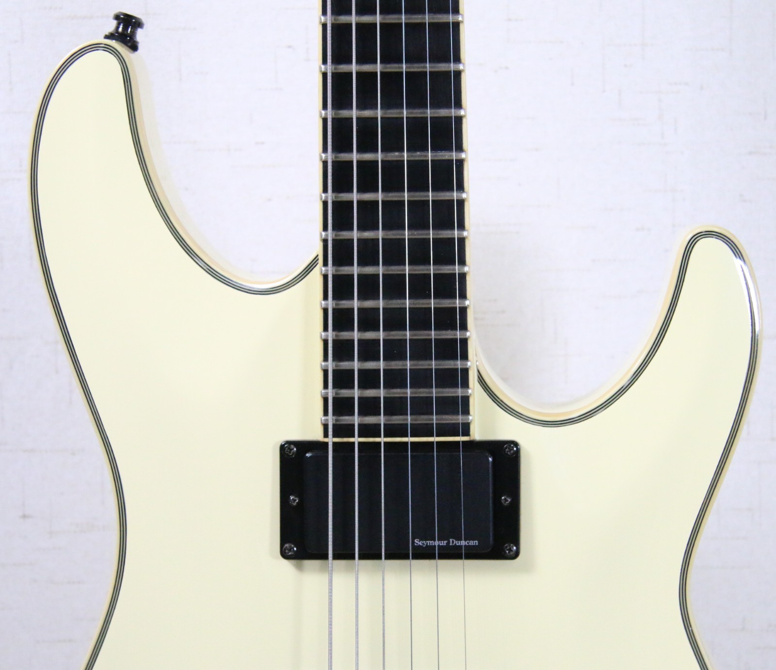 Schecter Diamond Series 2008 Blackjack ATX C-1 Aged White Made in Korea – NICE!