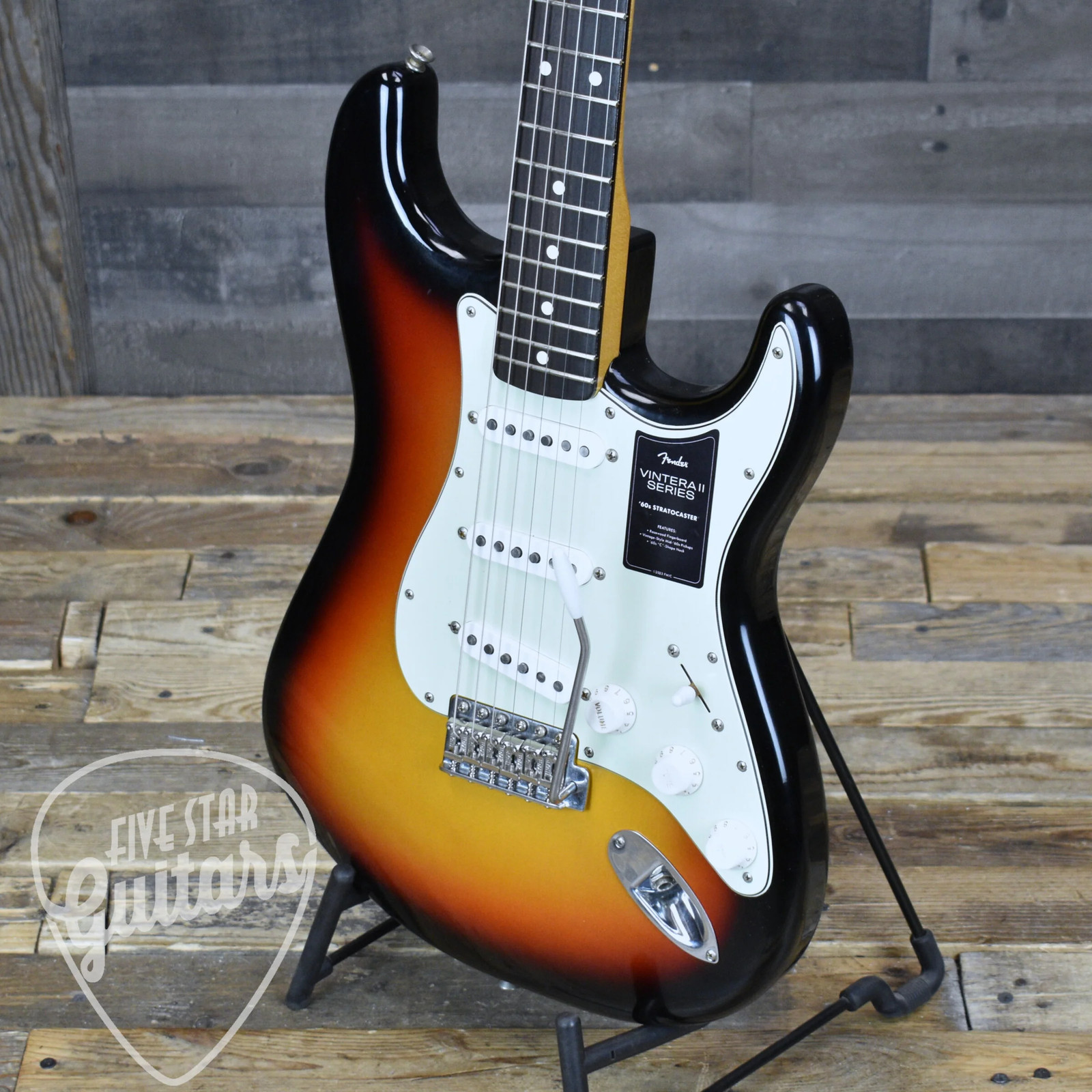 Fender Dealer Exclusive Vintera Road Worn ’60s Stratocaster 3-Color Sunburst