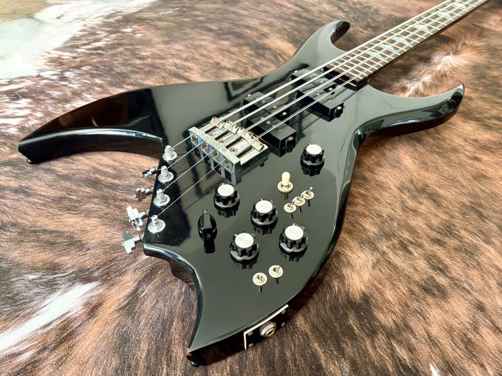 1982 B.C. Rich Bich 8-string Bass Black Case OHSC Made in USA Real Deal