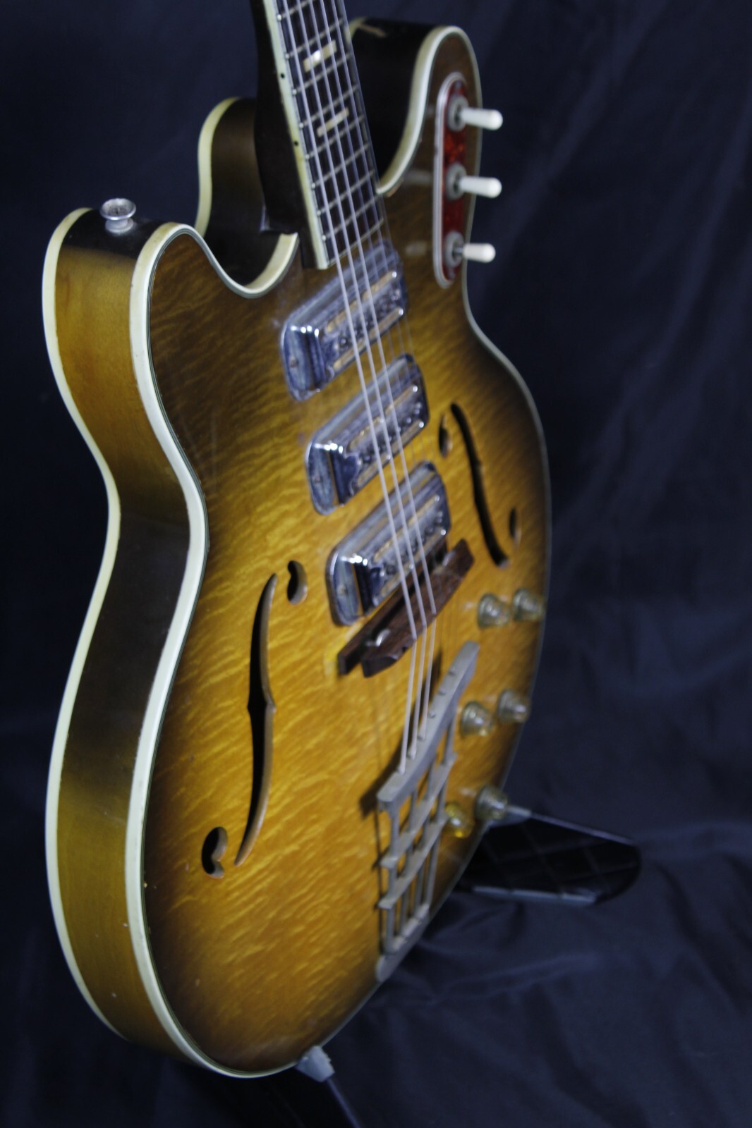 1960’s Harmony H75 USA Made Vintage Maple Hollow-Body w/DeArmonds & HSC