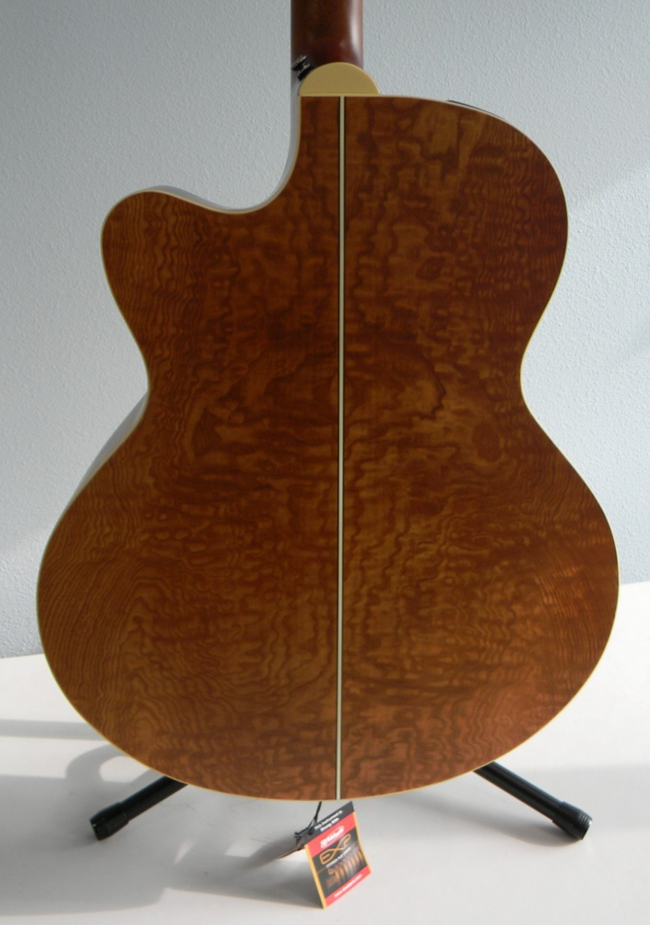 Takamine EG524SC Jumbo G-Series Acoustic Electric Guitar w/case new other