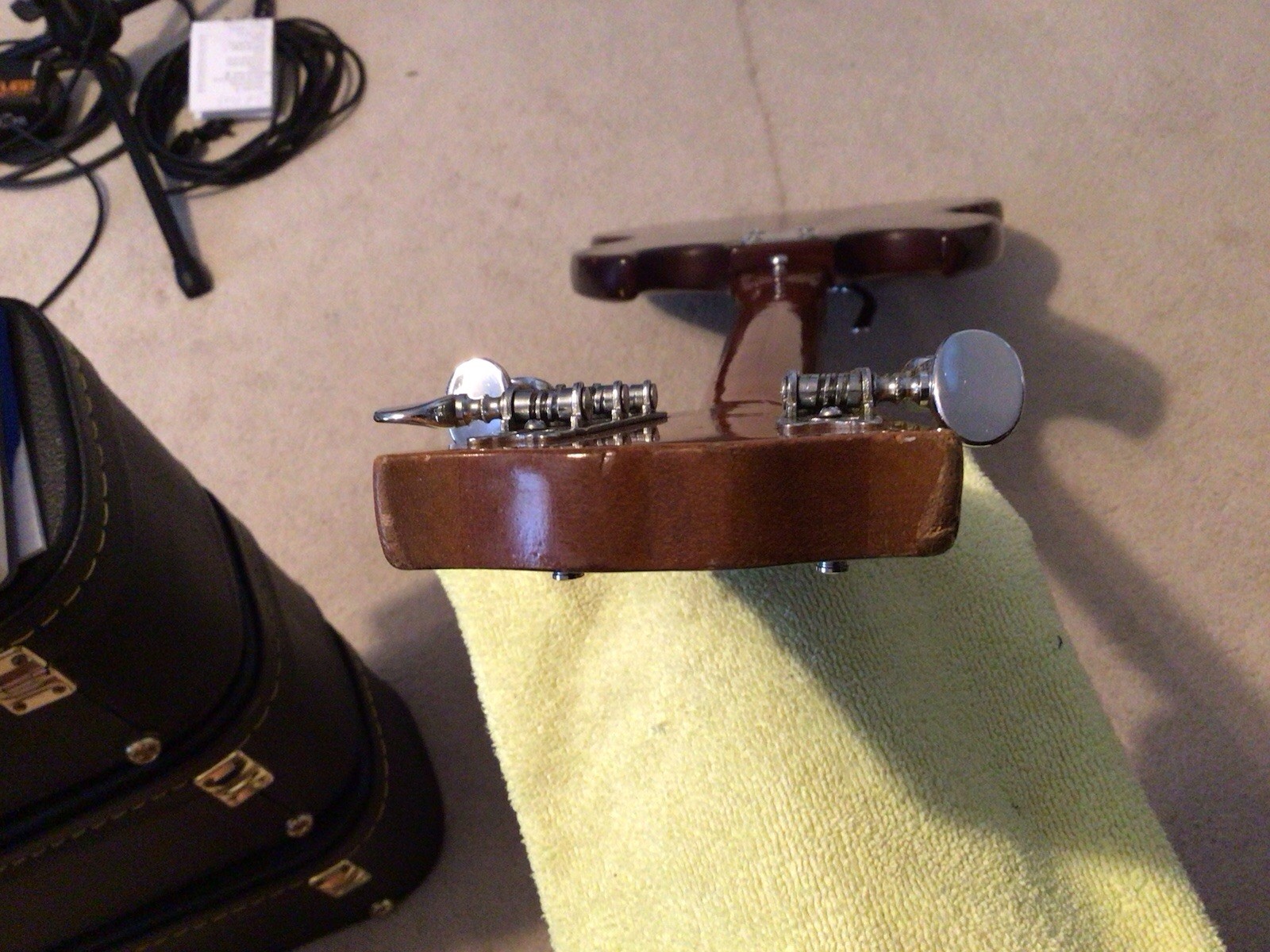 Vintage 60’s – 70’S Japanese SG Copy. Excellent condition. All Original Complete
