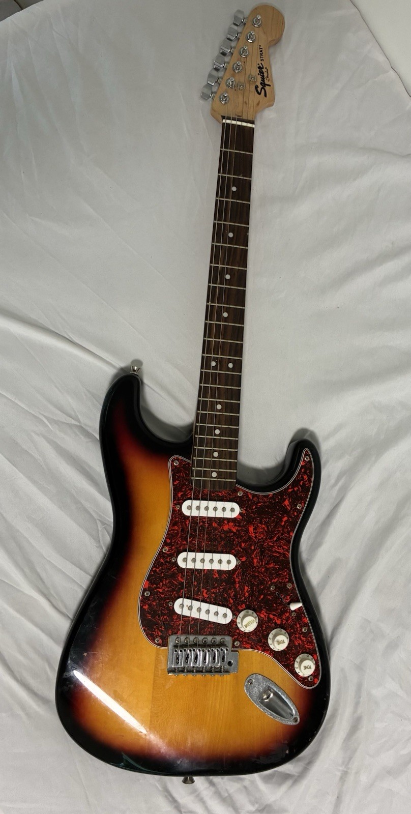 Squier Strat Electric Guitar Sunburst 6-String Solid Wood Rosewood 21-Fret