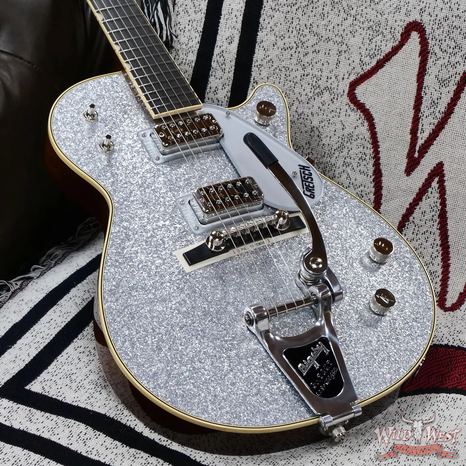Gretsch G6129T-59 Vintage Select ’59 Silver Jet Bigsby Silver Sparkle 7.90 lbs