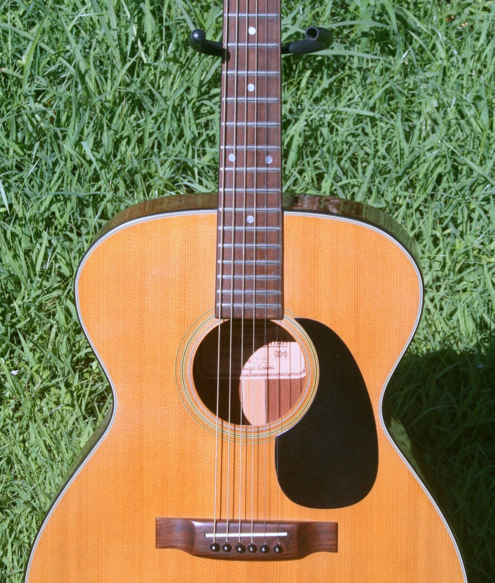 Kasuga F311 (F-15) OOO size acoustic guitar made in 1972 made in Japan