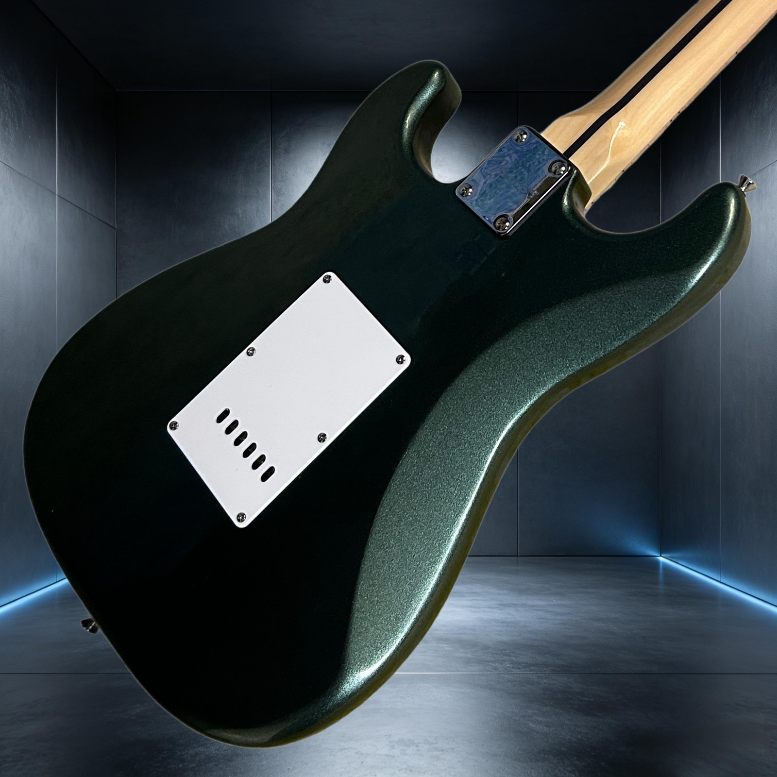 ST Electric Guitar Metallic Green Color Mahogany Body Maple Fretboard 22 Frets