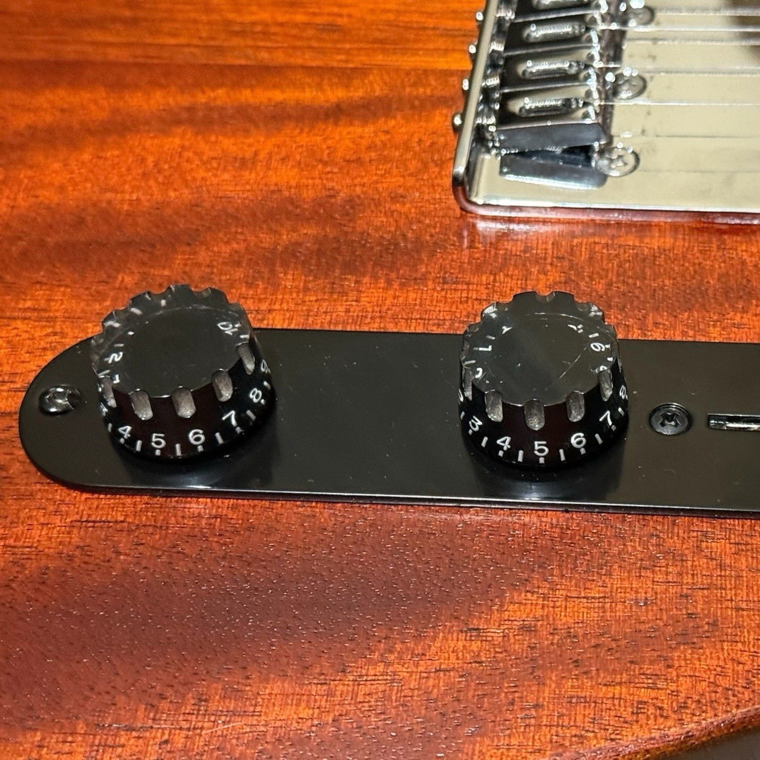 Custom T-Style Electric Guitar Satin Brown DiMarzio Artec Guyker Tuners
