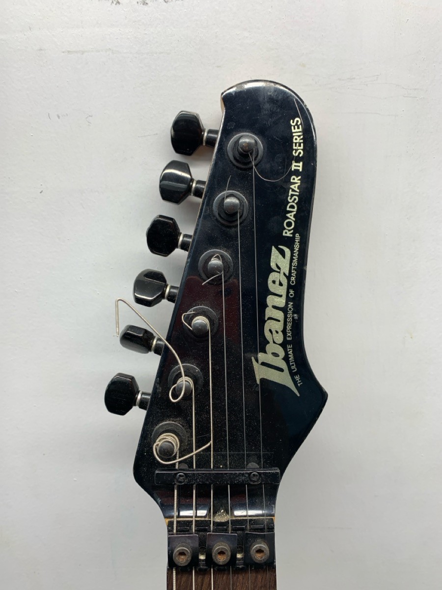 IBANEZ ELEC GUITAR ROADSTAR II- DEEP WINE. (E10043139)