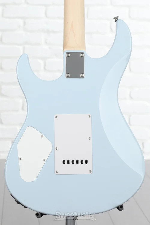 Yamaha PAC112VM Pacifica – Ice Blue