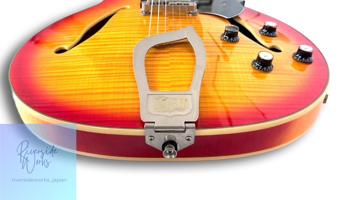Rare Mint HAGSTROM VIKING DELUXE Semi-Hollow
