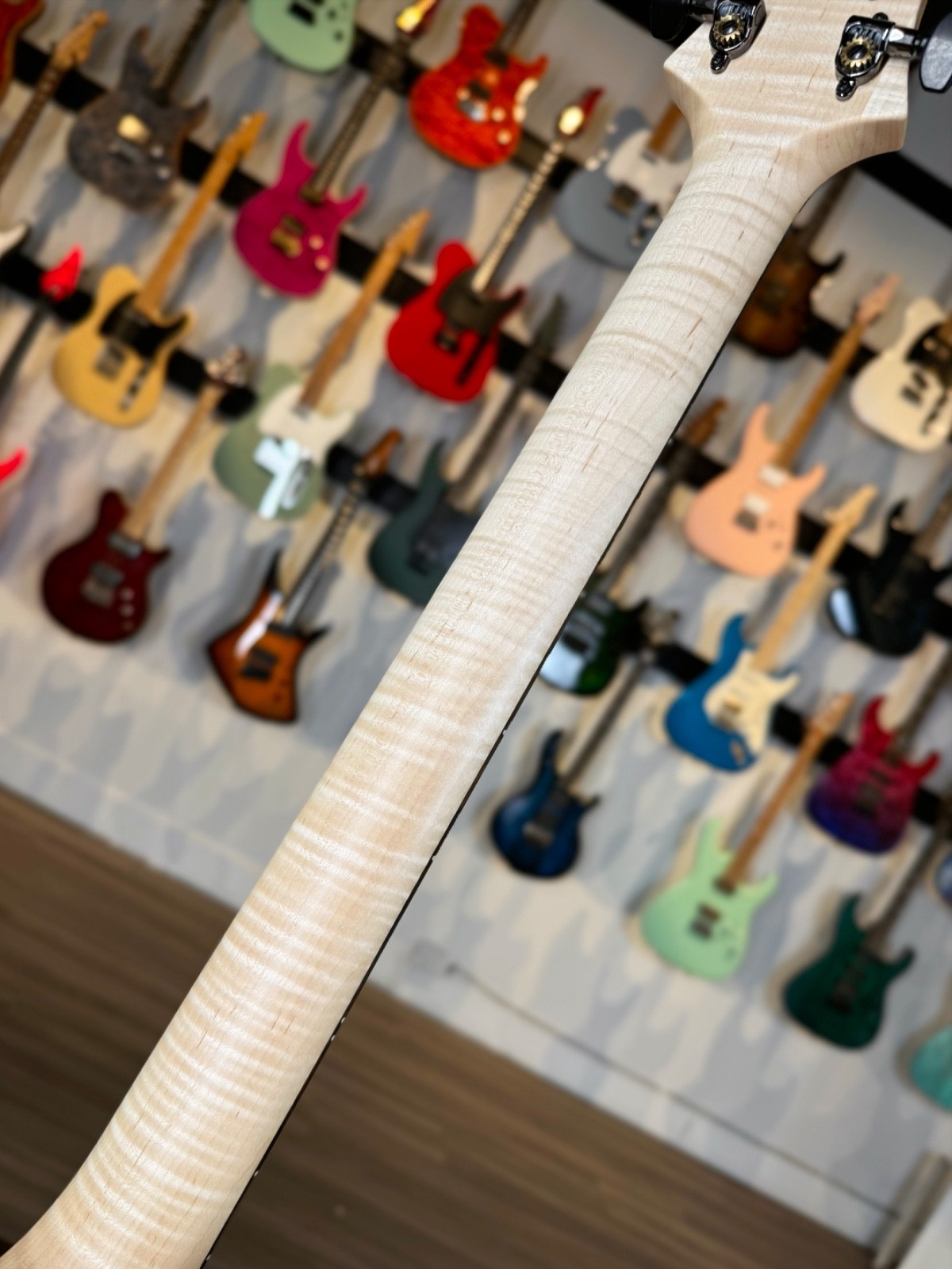 PRS Custom 24-08 Wood Library Sprayer’s Choice – Magenta Purple Colorshift