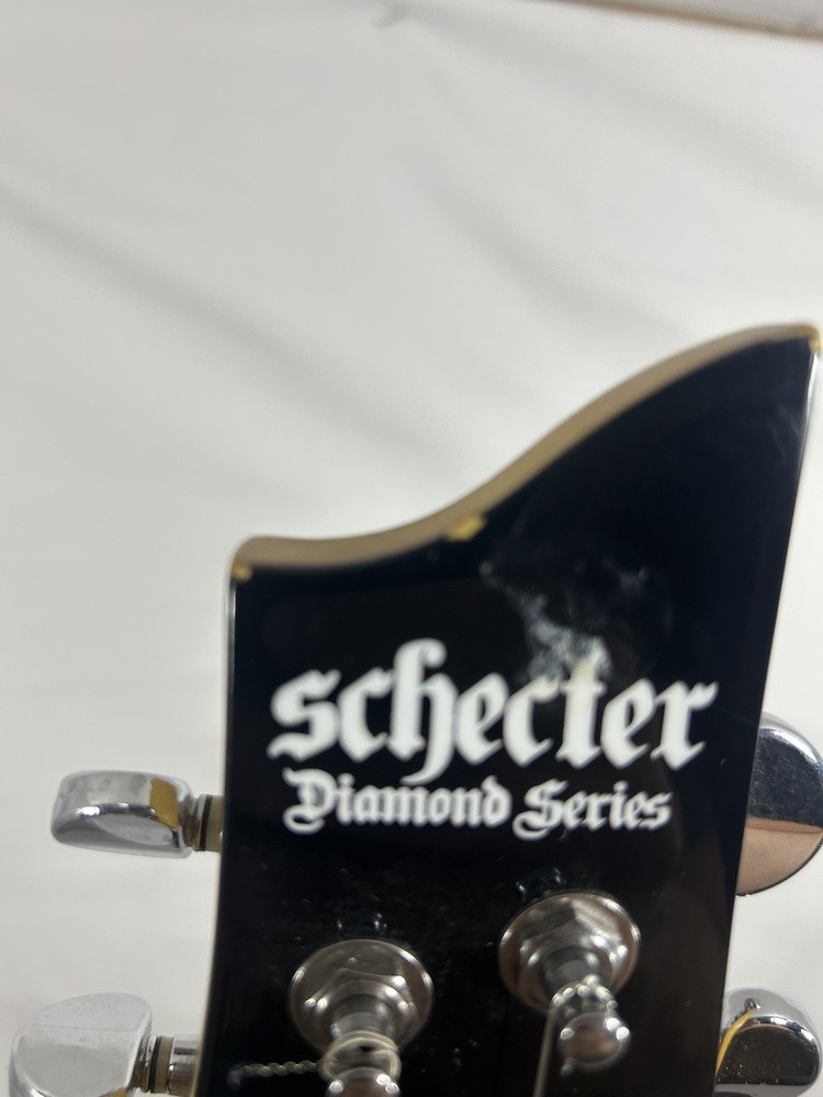 Schecter Diamond Series Omen-6 Electric Guitar W gig bag