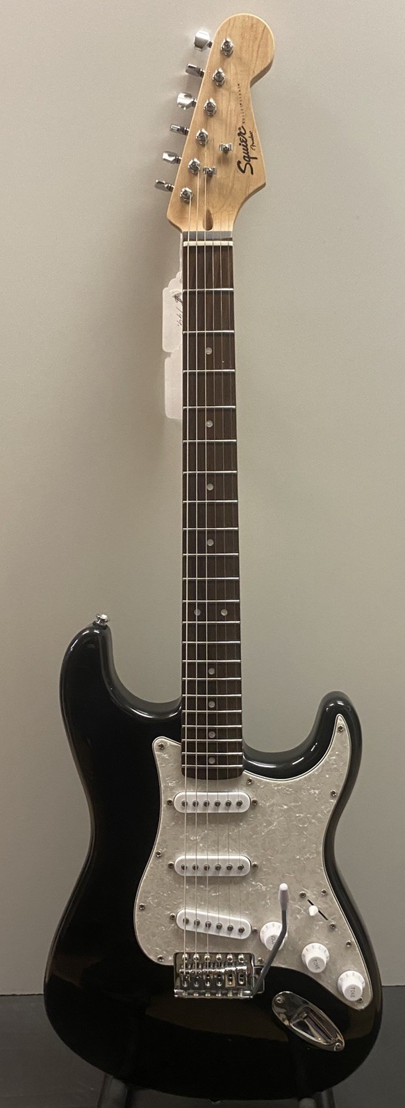 Squire Strat By Fender – Affinity