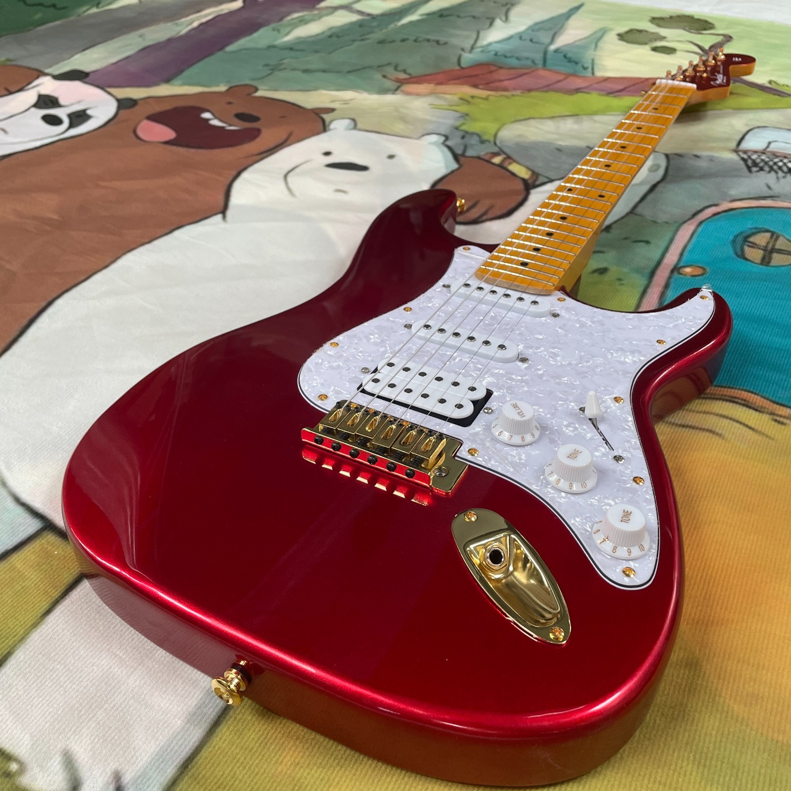 Very beautiful electric guitar, metal red ST, hot selling and explosive in USA