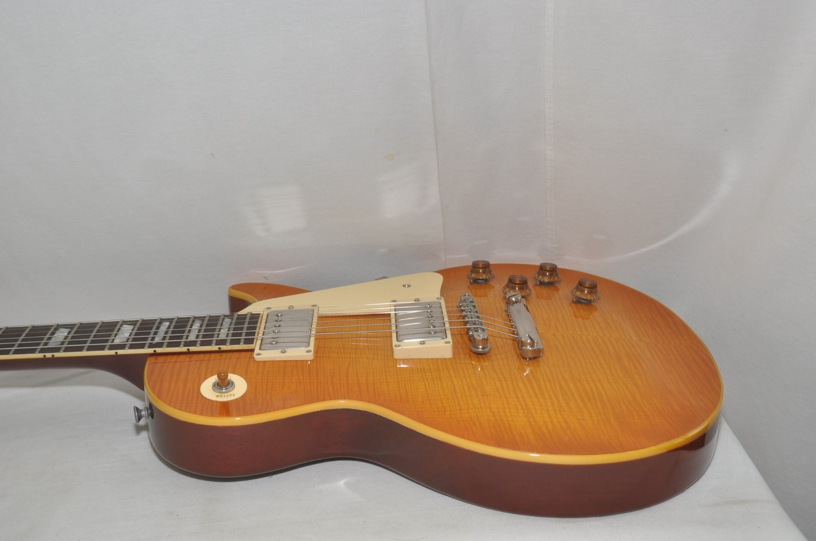 Greco Les Paul Electric Guitar Ref. No 7755
