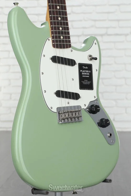 Fender Player II Mustang – Birch Green with Rosewood Fingerboard