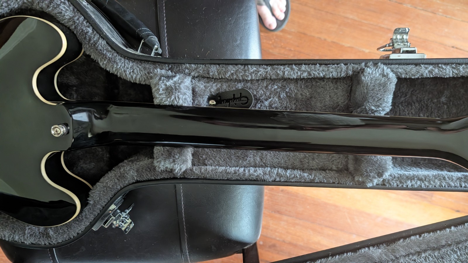 Epiphone ES‑339 Ebony Black UPGRADES Epiphone Hard Case