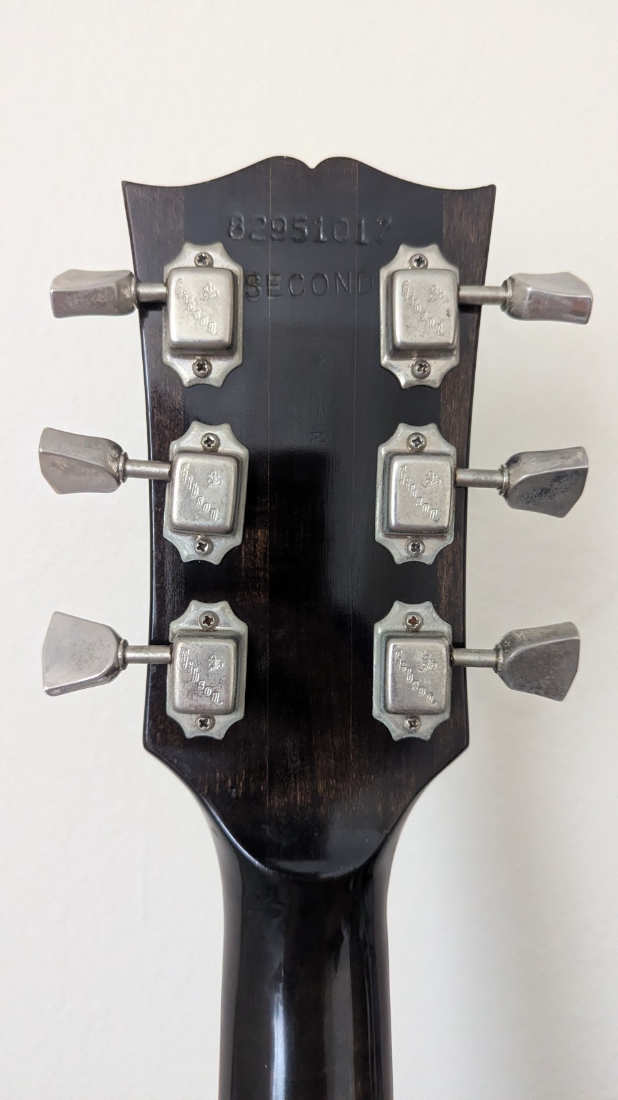 81 Gibson ES-175 guitar, all original excellent condition