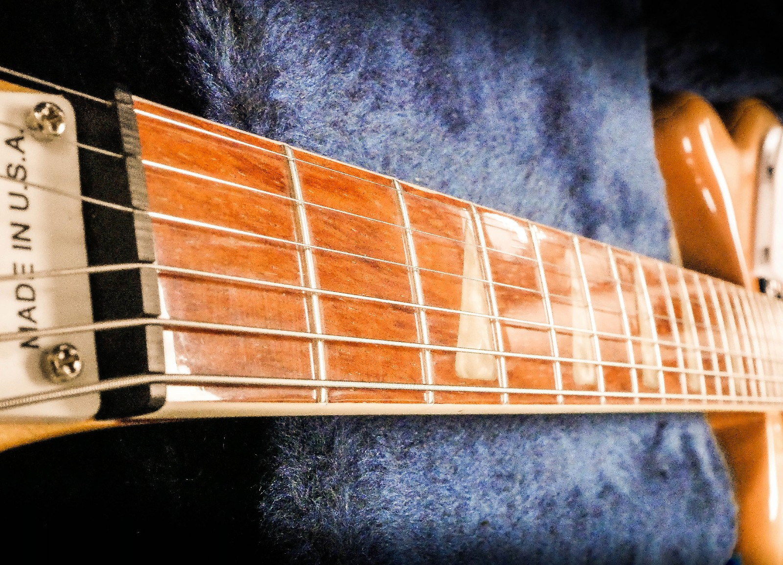 1998 Rickenbacker 360 – Super Rare Custom Mapleglo w/ Case