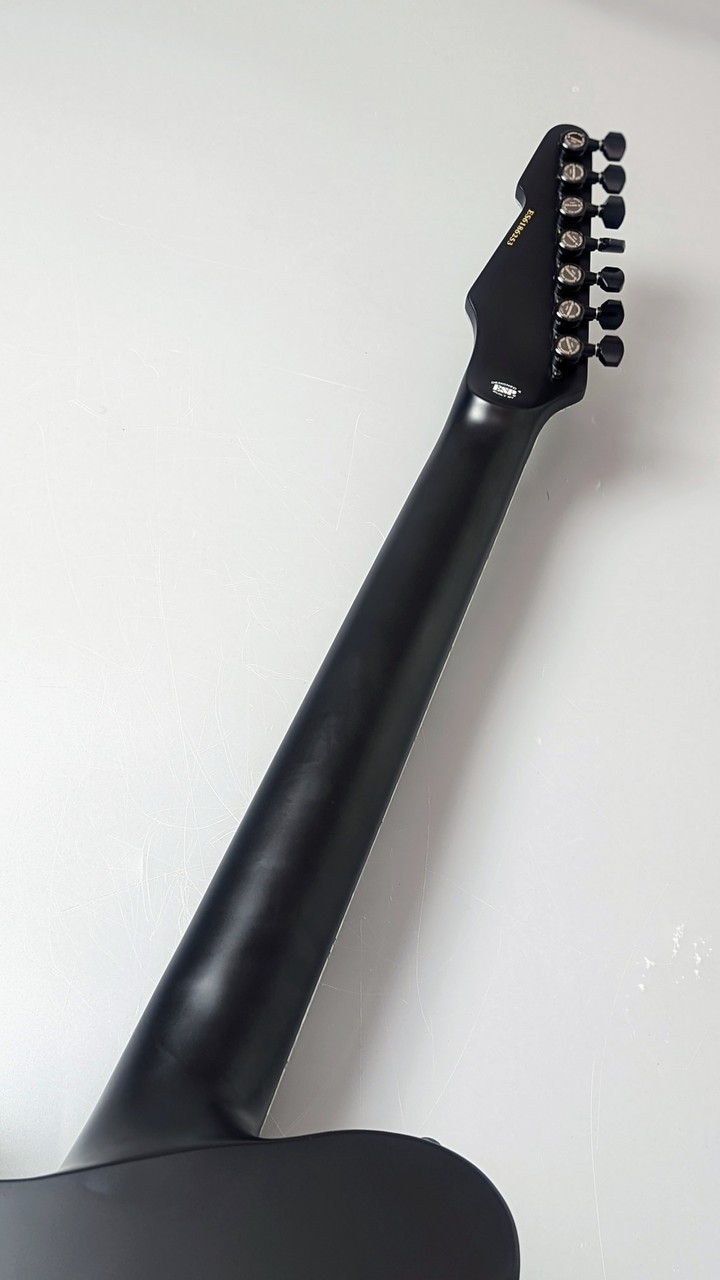 E-II T-B7 Electric Bass Black Satin 3.88kg Used