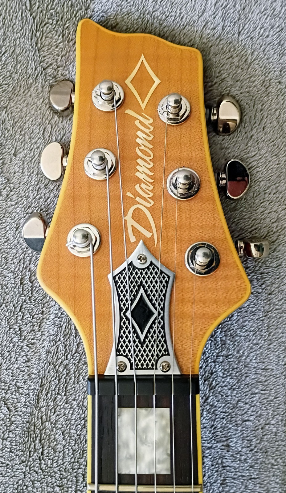 Diamond (DBZ) Monarch Semi-Hollow (Korea) Flame Maple ~ Seymour Duncan’s ~ OHSC