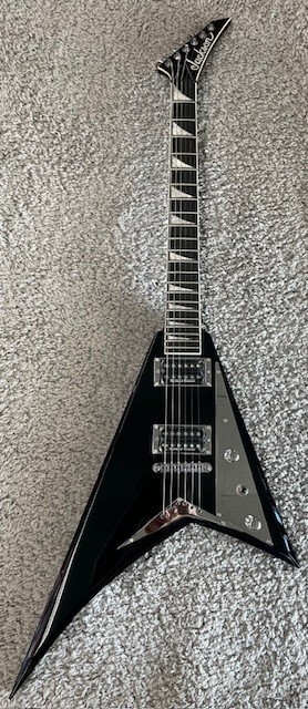 Jackson MJ Series Rhoads RRT, Ebony Fingerboard, Gloss Black elec. guitar – Demo