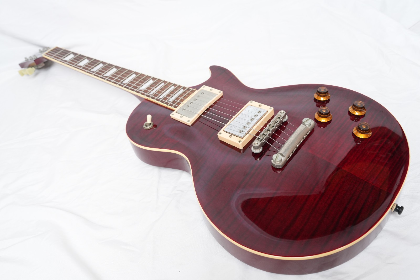 Tokai LS-118F Cherry Love Rock (Modified) Flame Maple Top Les Paul Standard MIJ