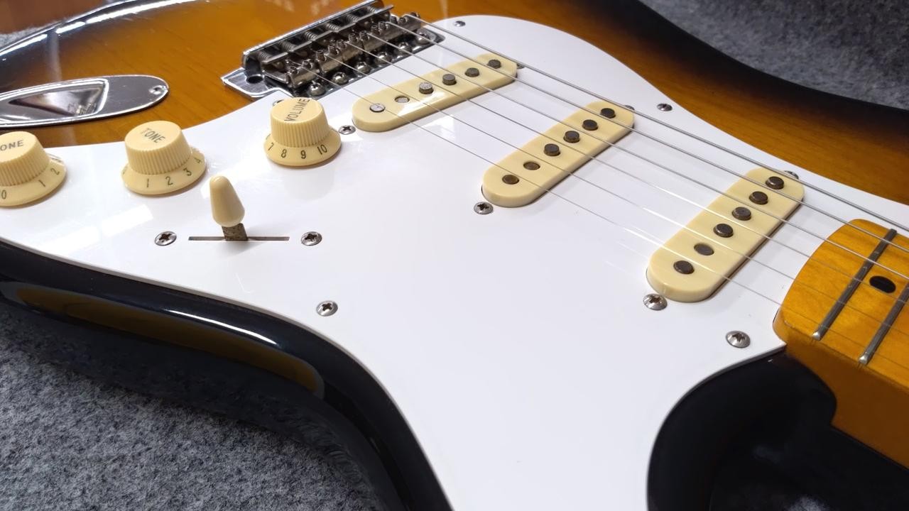 FENDER JAPAN ST57-58US electric guitar