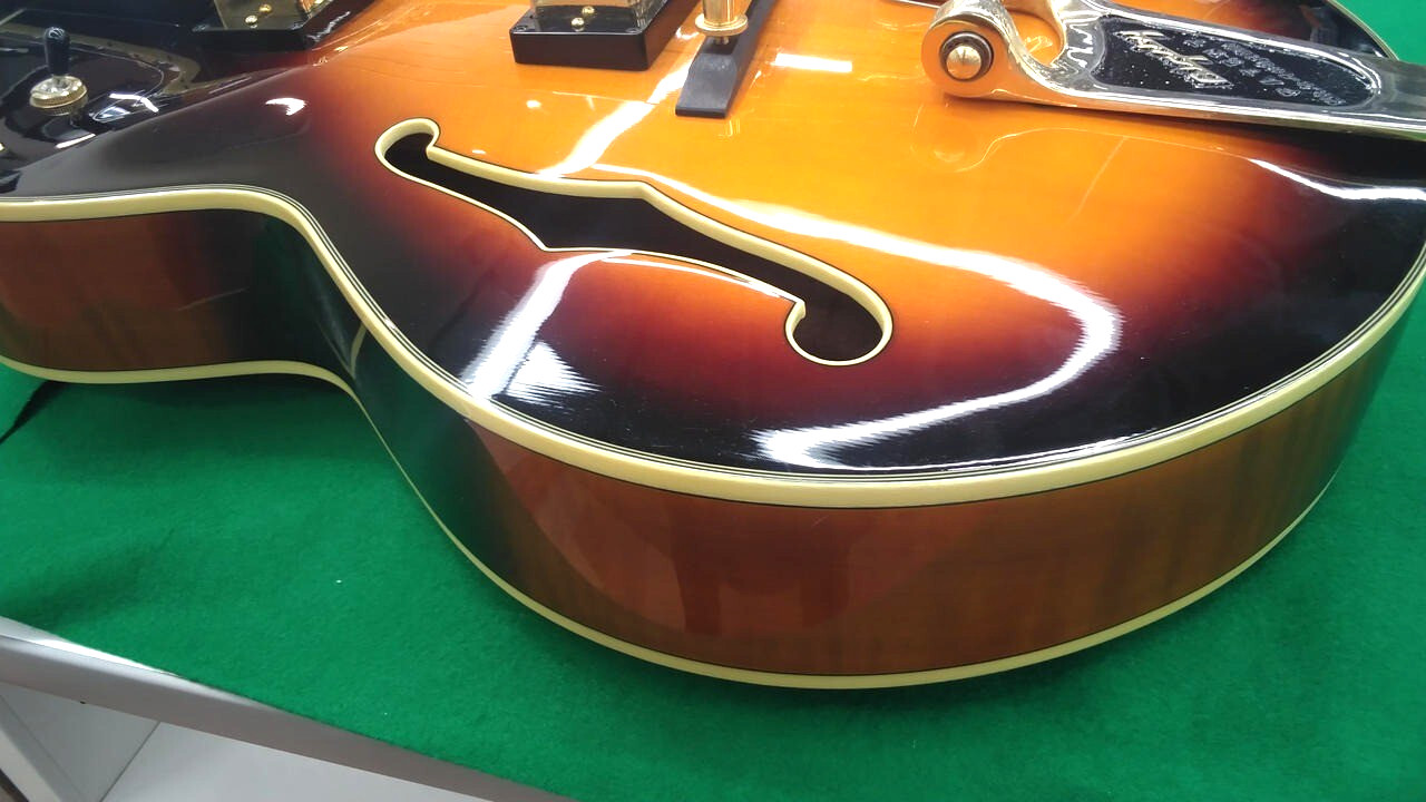 Ibanez LGB30 George Benson Model Semi-Hollow Guitar Sunburst Bigsby