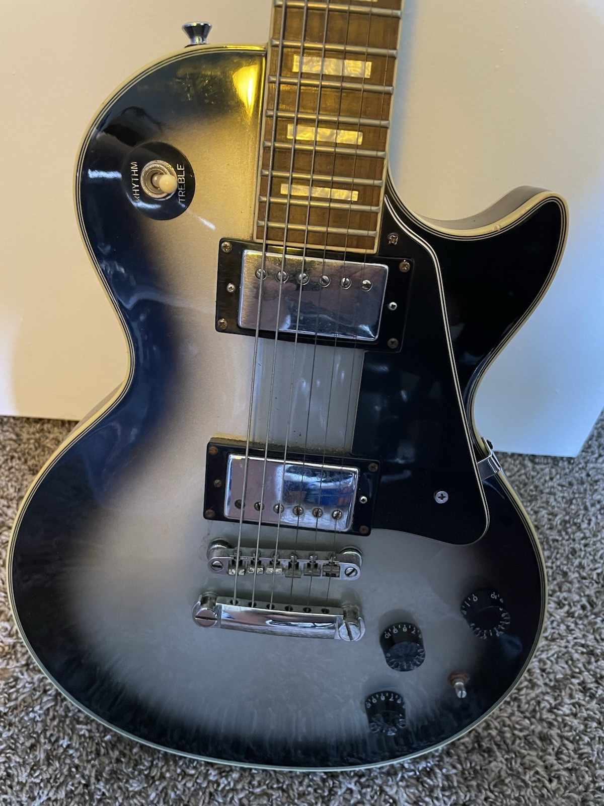 Epiphone Les Paul Custom Sliverburst 2007 Broken Headstock