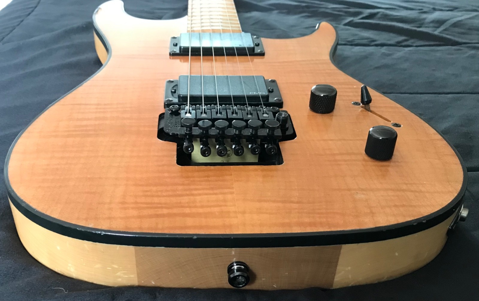 High-Performance Godin Redline III 2010 – Rarely Seen – Gorgeous Natural Maple F