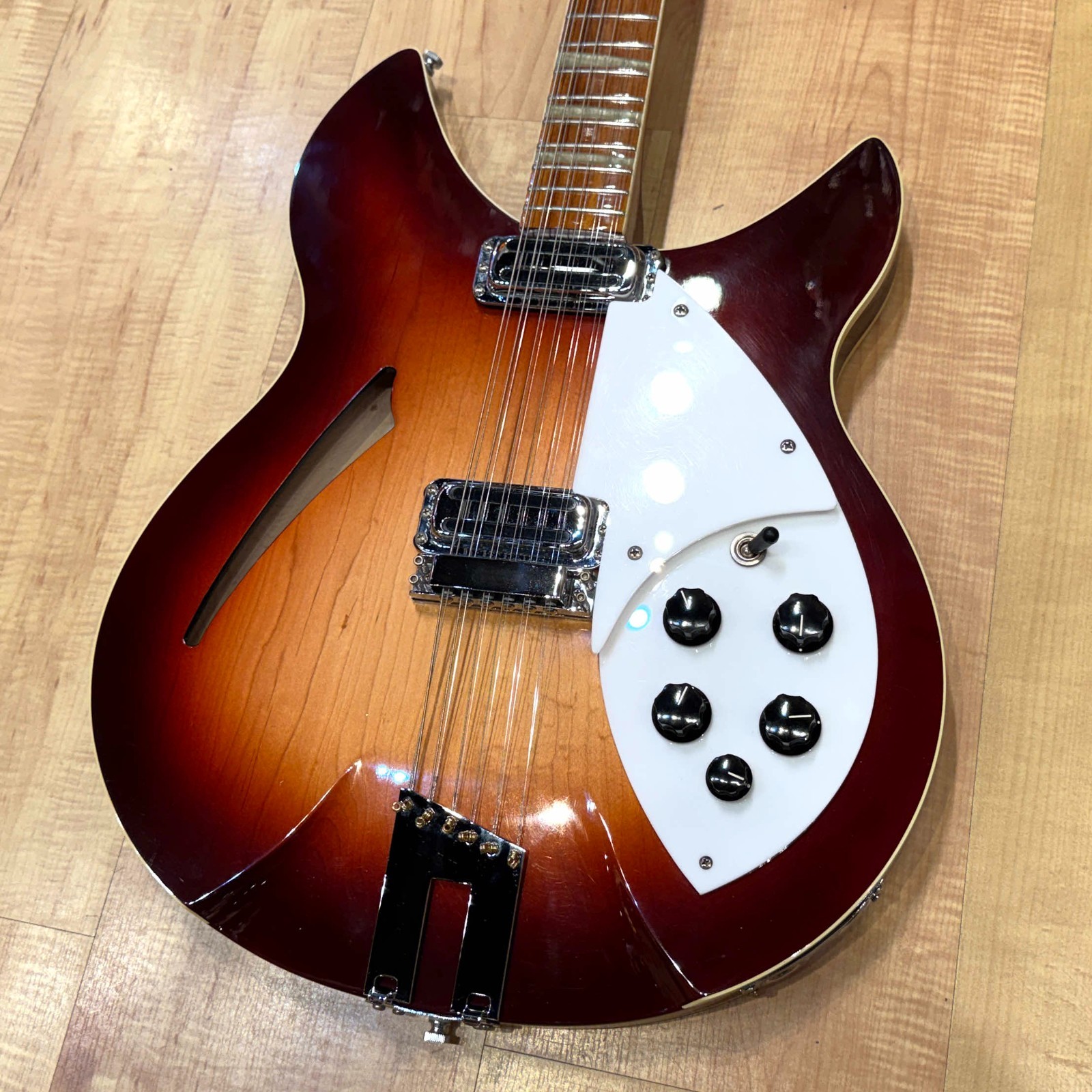 Rickenbacker 360/12V64 Reissue 12-String Electric Guitar FireGlo – Vintage 1987