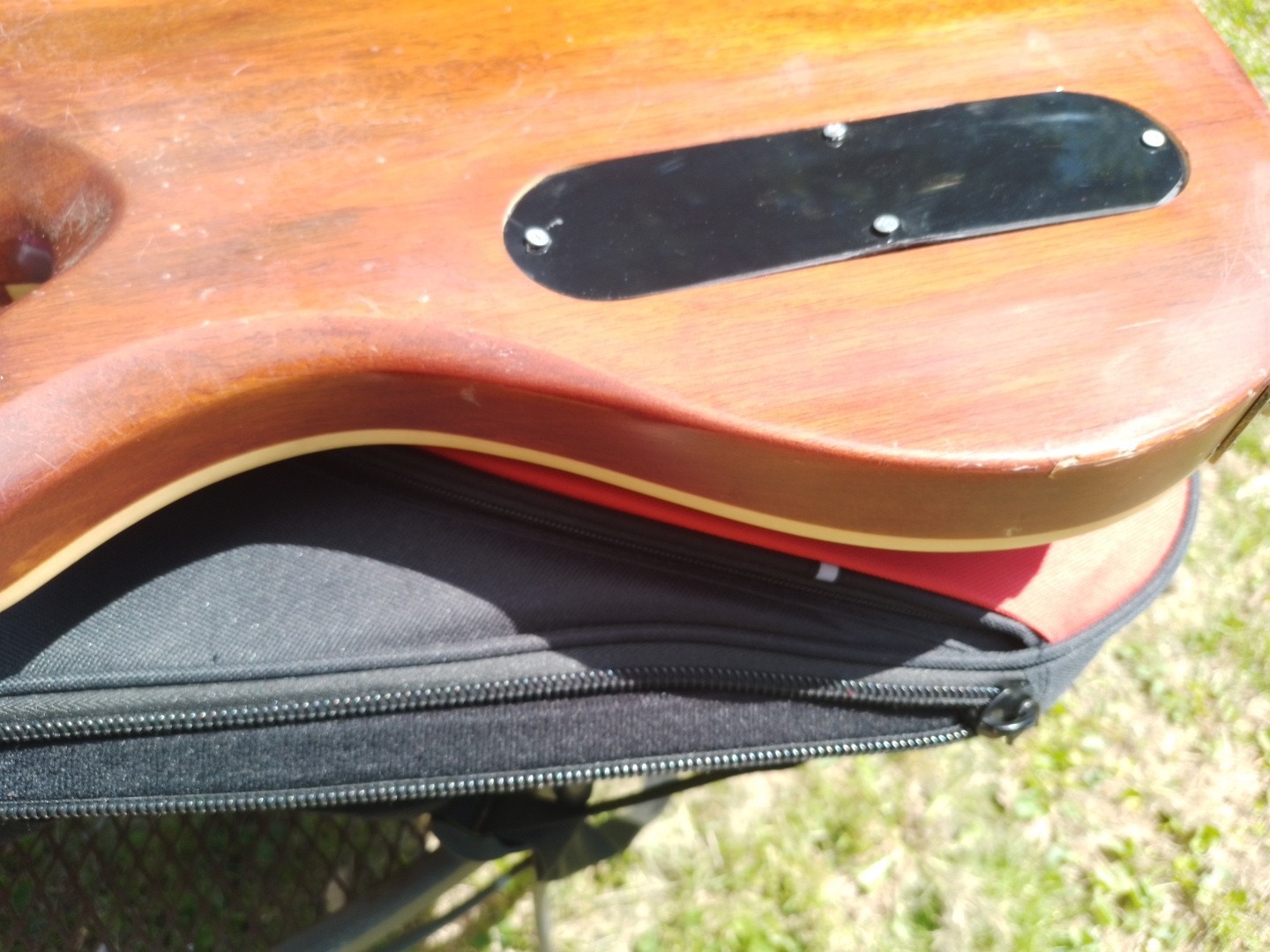 BC RICH Eagle Archtop Deluxe Antique Violin Bag Extras Hendrix EMG Player 🎸