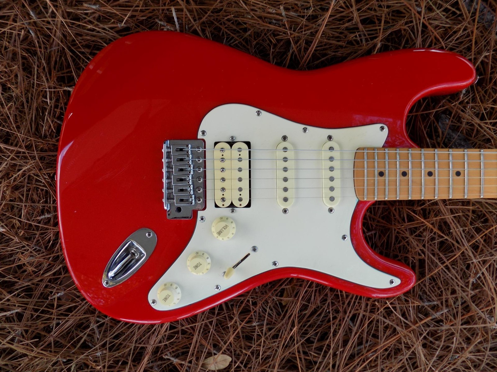 1999 Epiphone Fat-210 SSH “Batwing” Strat,Indonesian Made ,Custom Wiring, Cool