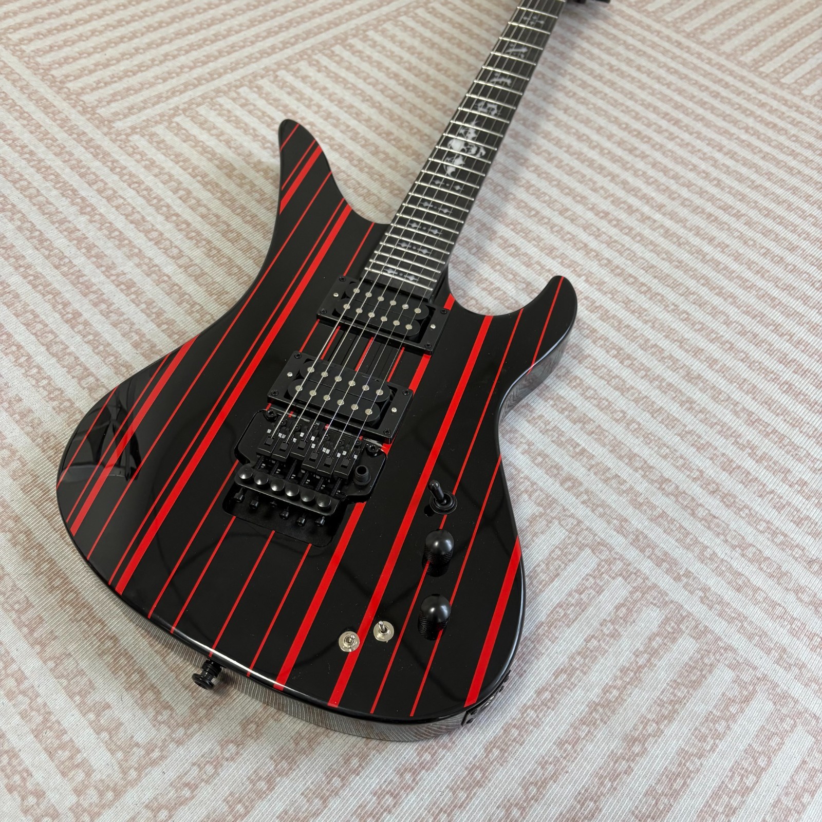 New Synyster Gates Electric Guitar Rosewood Fingerboard With Floyd Rose Tremolo