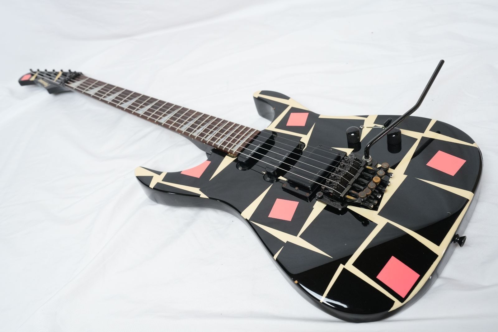 FERNANDES FR-120AV Whitesnake Vandenberg Signature Model – Rare Model!