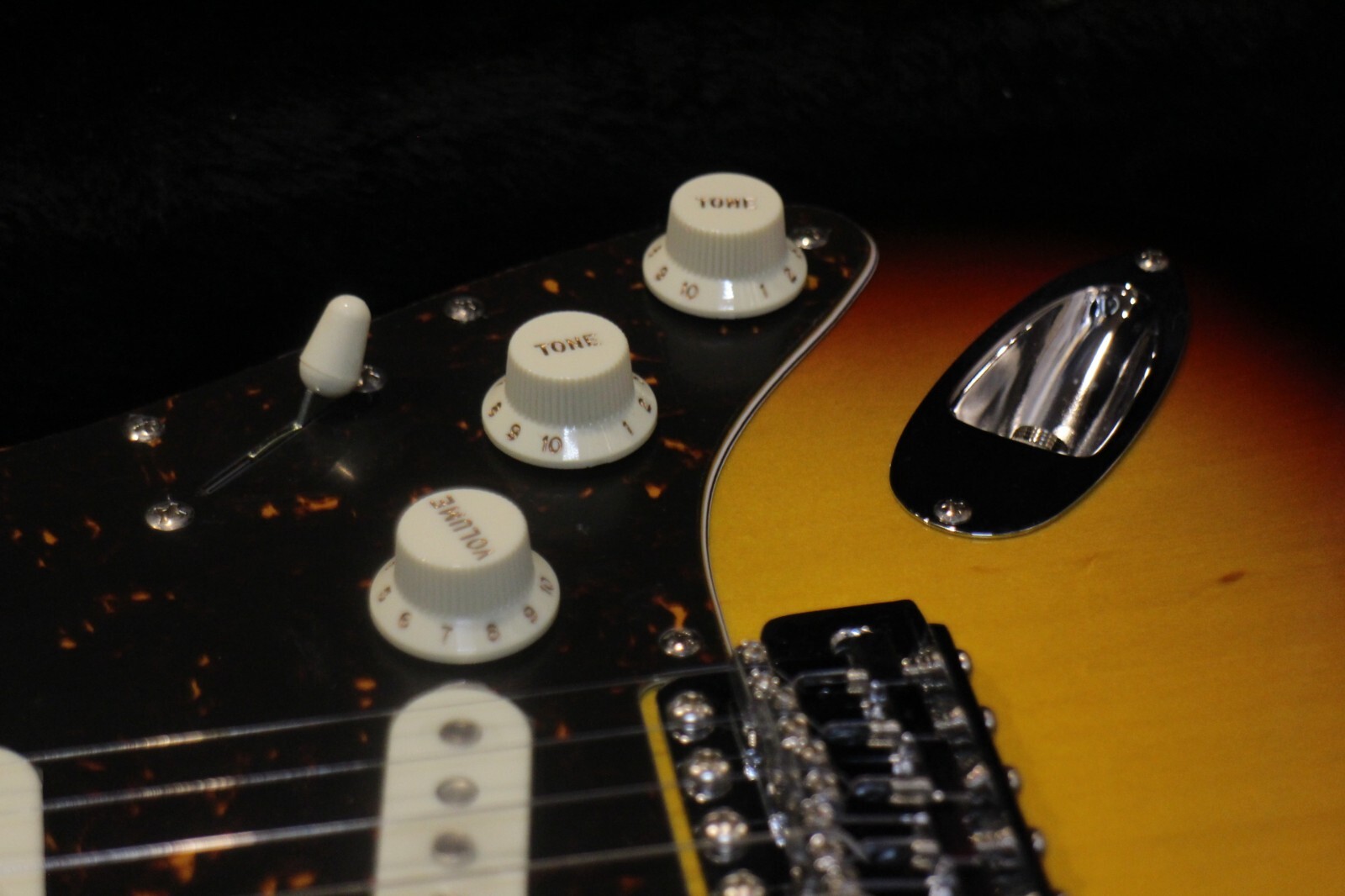 NEW Fender Japan Stratocaster Tradnl70s MN 3TSB Sunburst GT267 230511