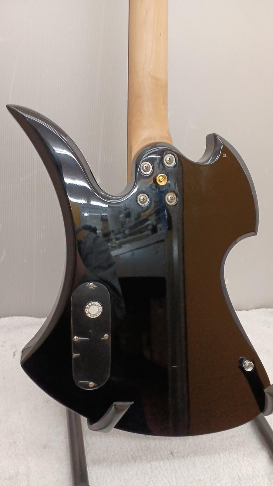 B.C.RICH 360JE Used Basswood body Maple neck Rosewood fingerboard Black