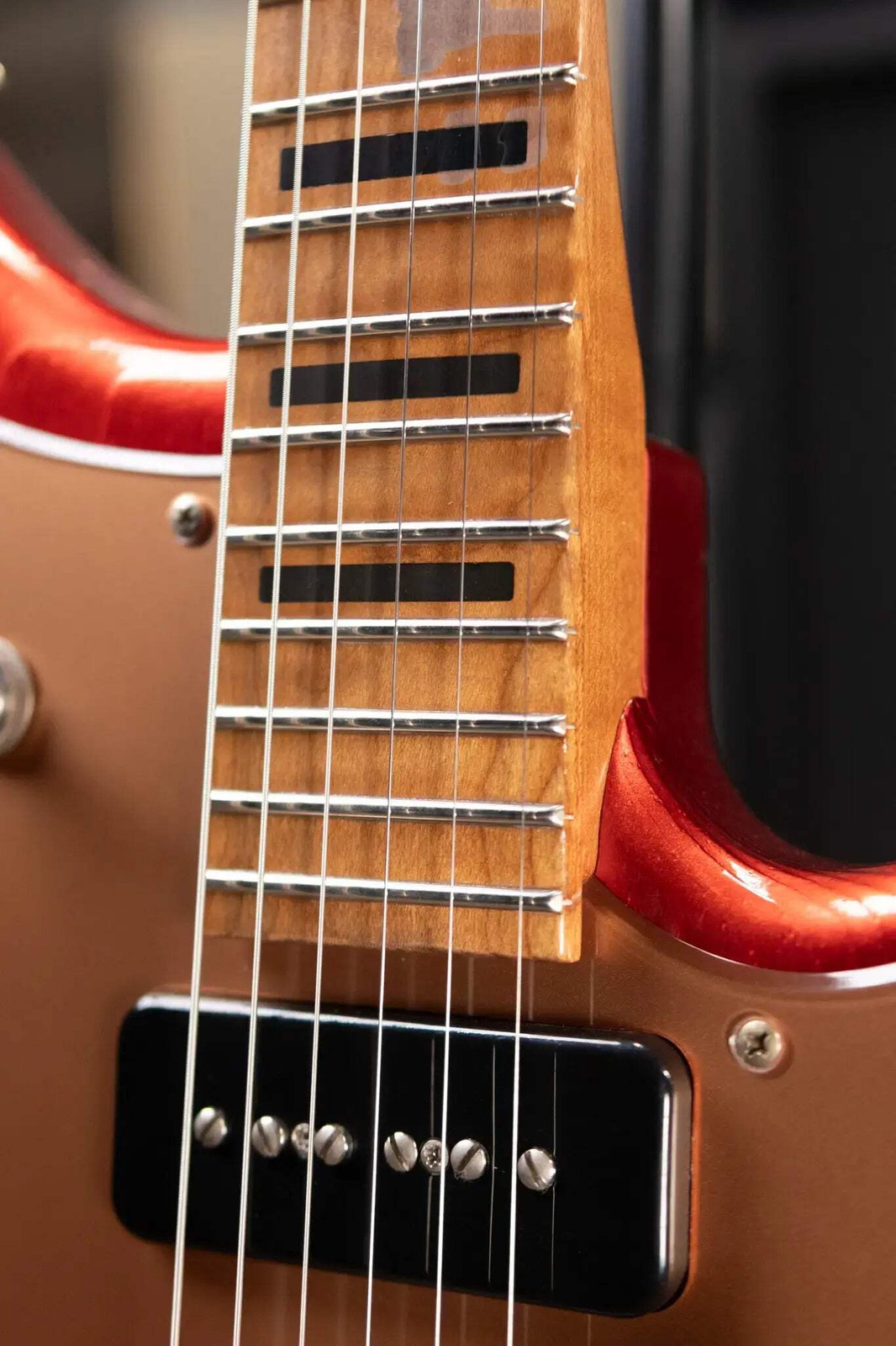 Novo Custom Shop Serus J Medium Distress Electric Guitar – Candy Apple Red with