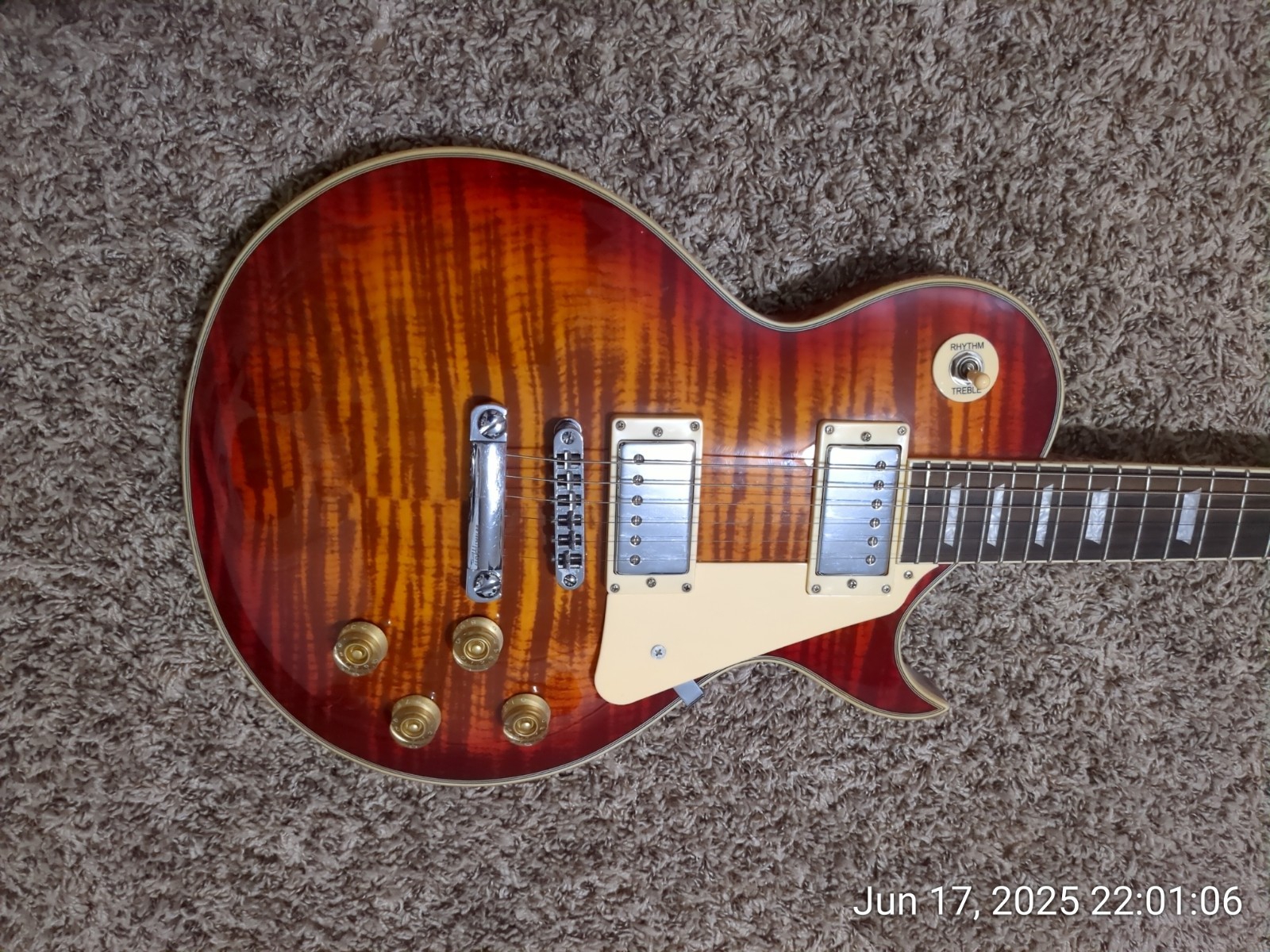 Benssica Electric Guitar LP Style Amazing Bold Finish Great Sound