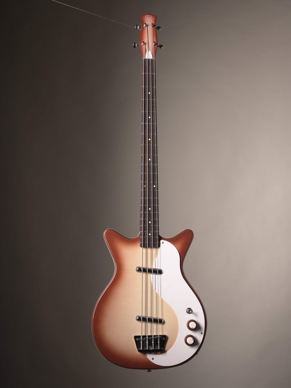 Danelectro ’59DC Long Scale Electric Bass – Copper Burst