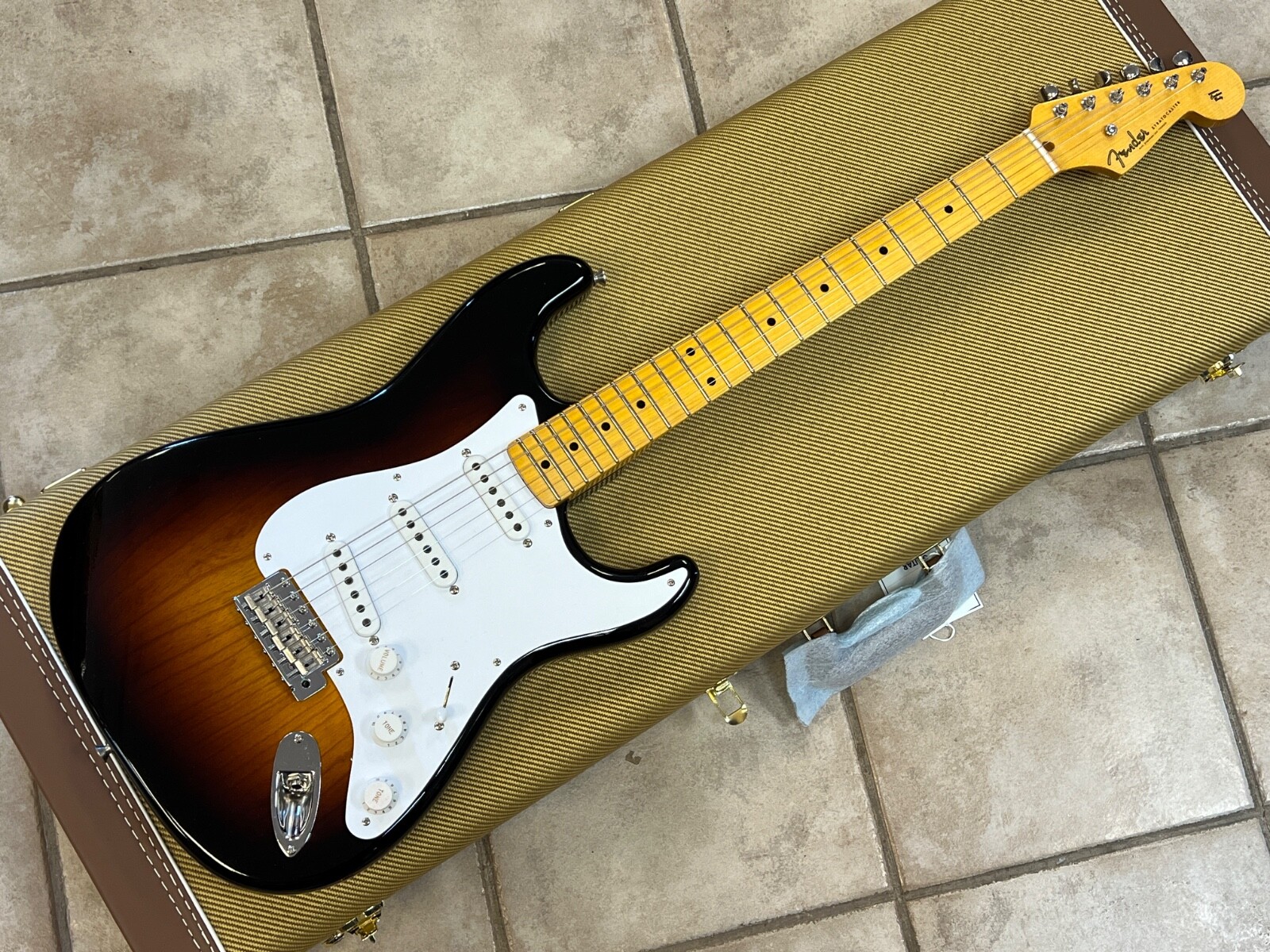 2025 Fender Custom Shop LTD 70th Ann 1954 Stratocaster DLX Closet Classic 2TSB